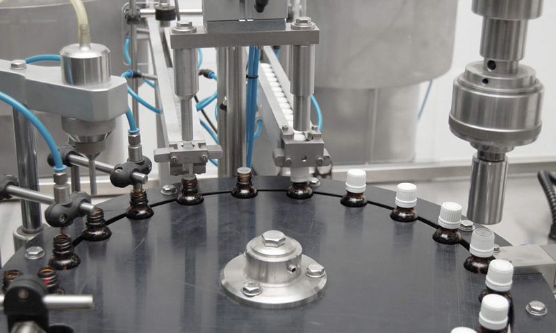 Машина за пълнене на тинктура